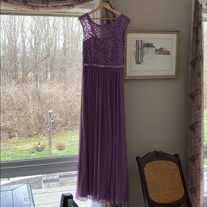 David’s Bridal bridesmaid dress - wisteria- size 8